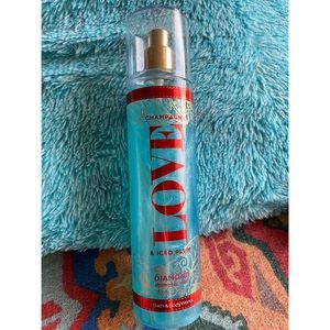 “Champagne Love” Shimmer Spray Bath and Body Works